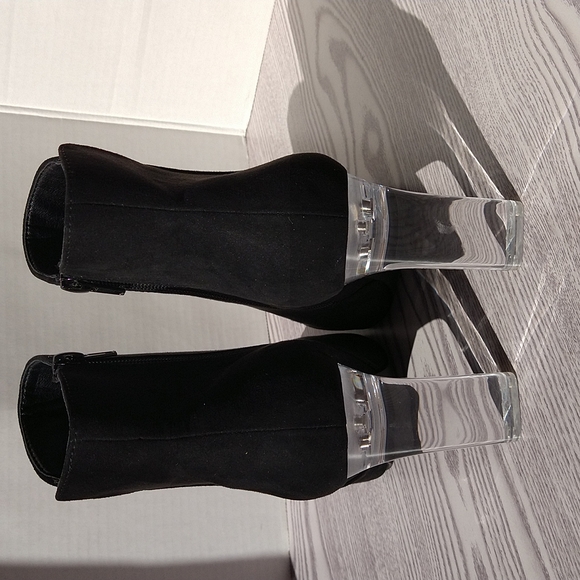 Marc New York Amelia Black Faux Suede Heel Ankle Pointed Booties Sz 8.5 - Picture 9 of 12